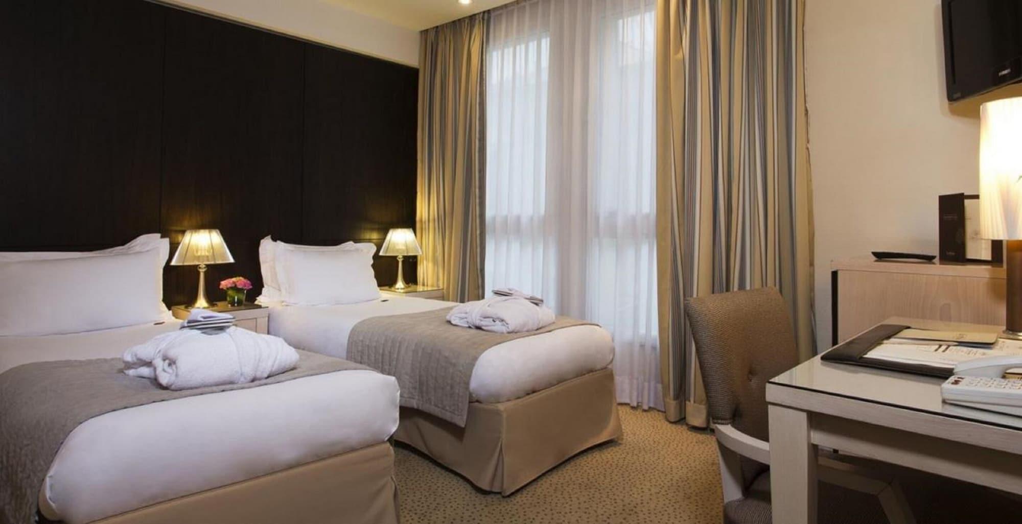 פריז Hotel Le Pera מראה חיצוני תמונה