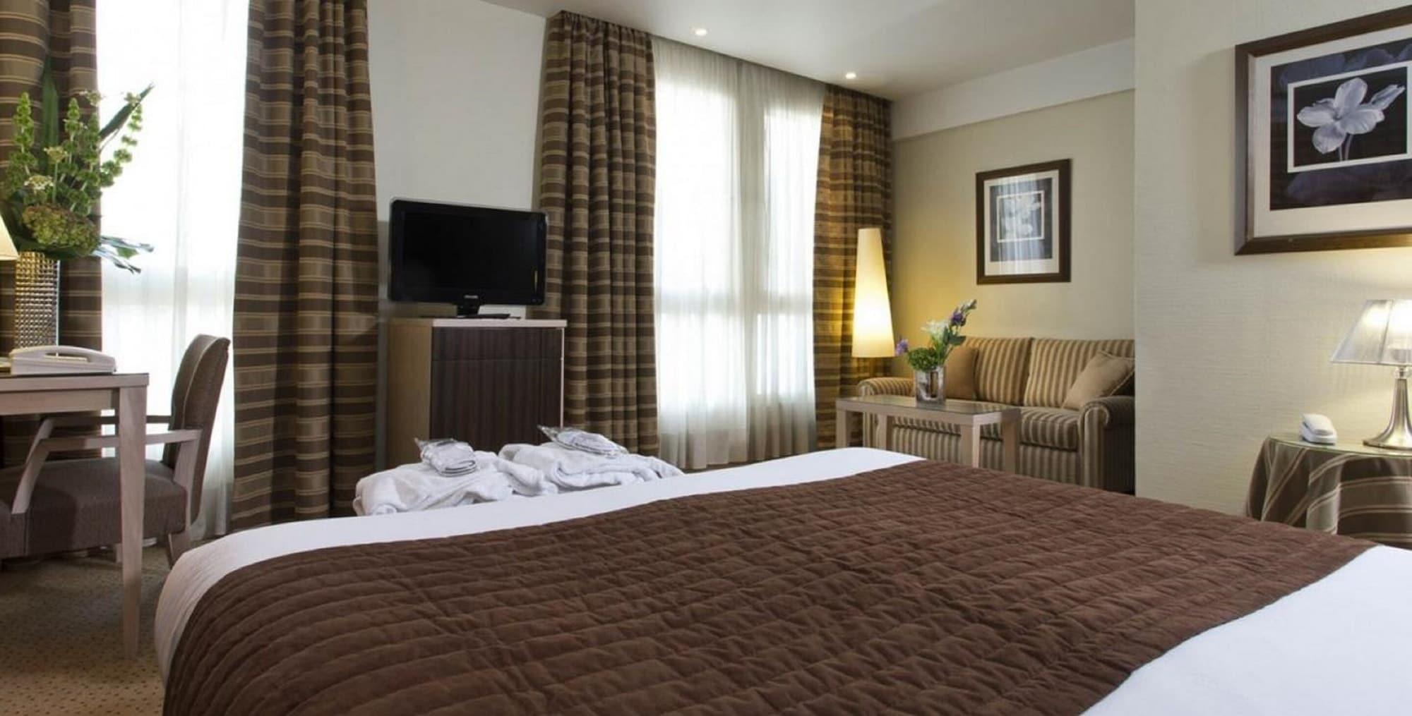 פריז Hotel Le Pera מראה חיצוני תמונה