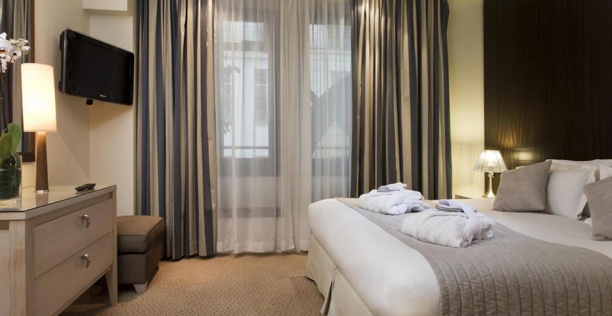 פריז Hotel Le Pera מראה חיצוני תמונה
