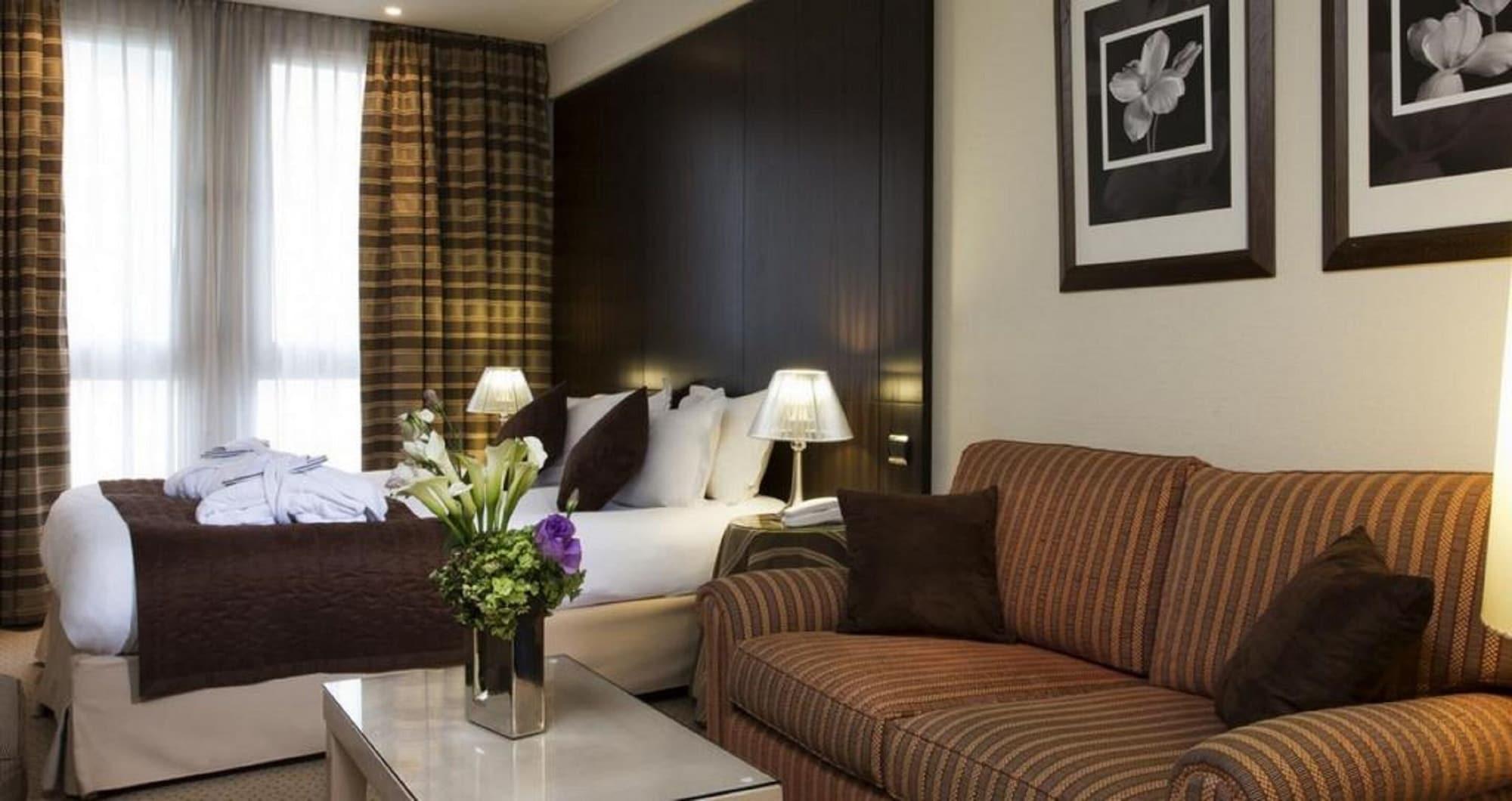 פריז Hotel Le Pera מראה חיצוני תמונה
