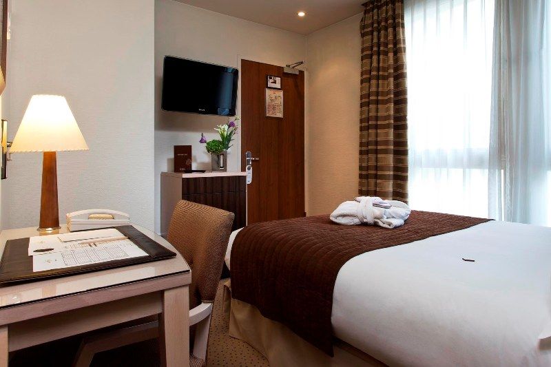 פריז Hotel Le Pera מראה חיצוני תמונה